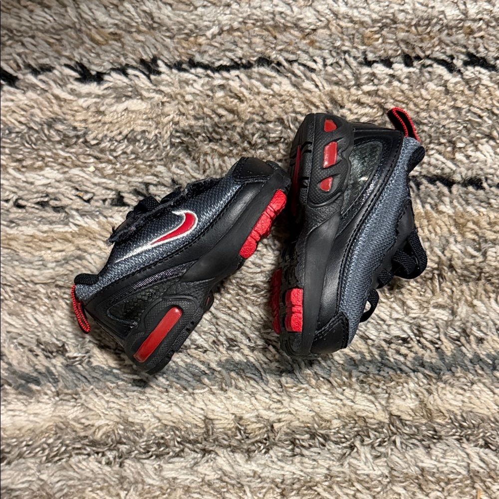 Nike infant Toddler Black Sneakers with Red Accents